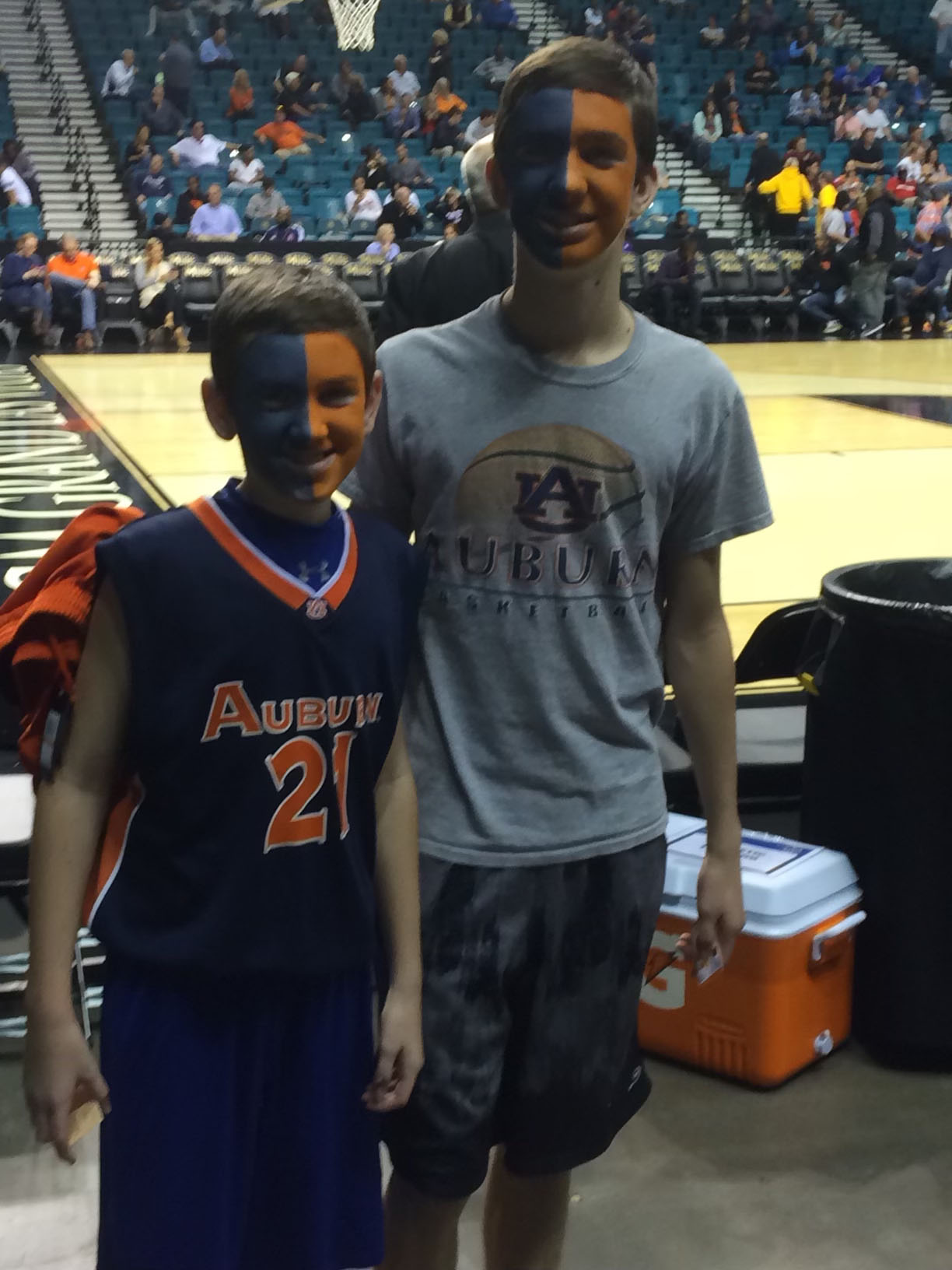 ryan at auburn basketball game as a young boy